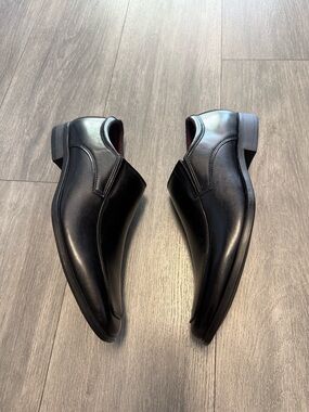 Perry Ellis Black Slip-On Leather Dress Loafers